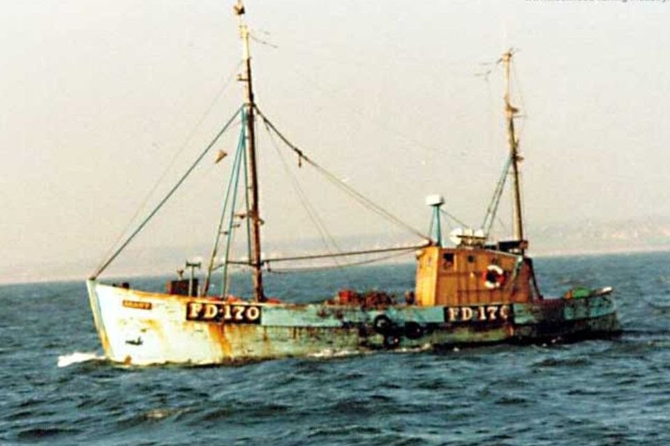 Fishing vessel Alant, Towing off Seaham, at Off Seaham / North East coast, Late 1980s